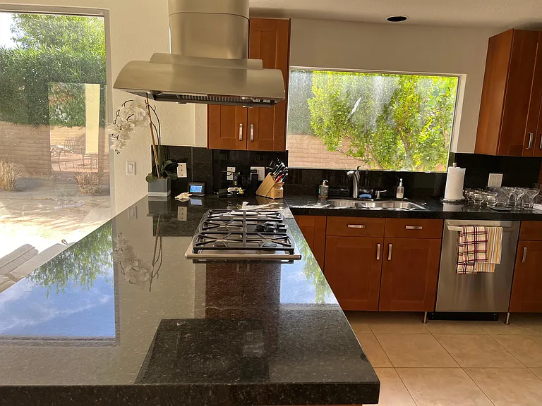 39080 Kilimanjaro Ct — Photo 12