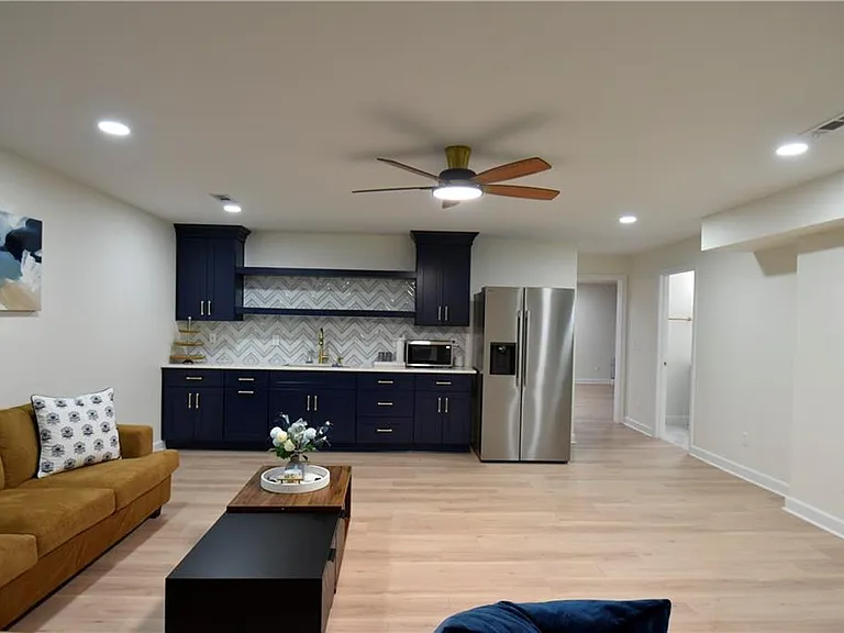 1805 Kingsbridge Ct — Photo 46