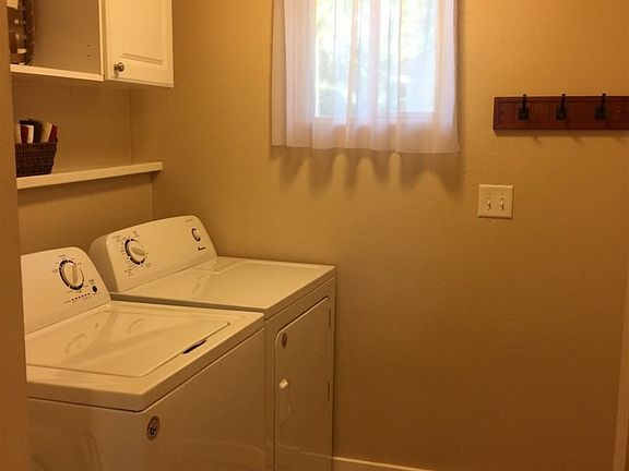 Back Entrance/Laundry