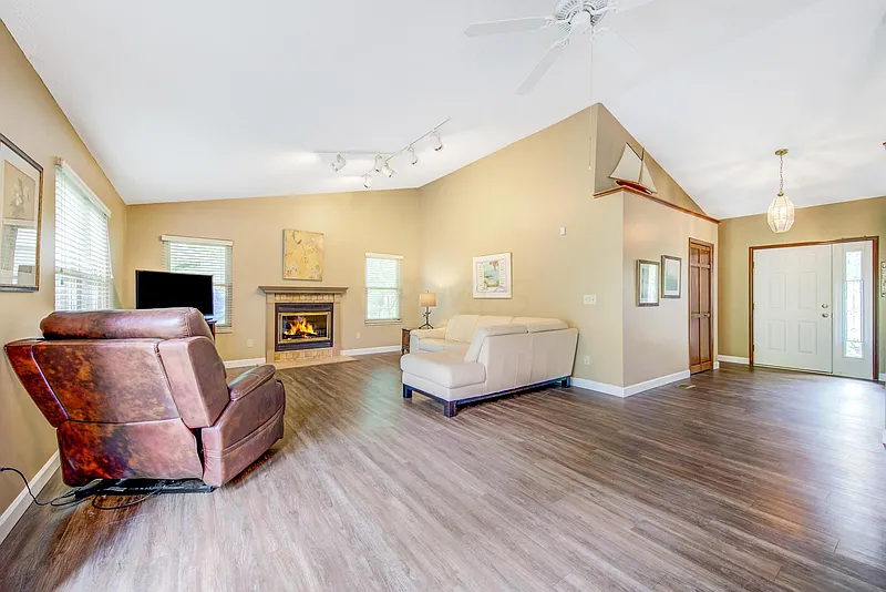 Thumbnail 16