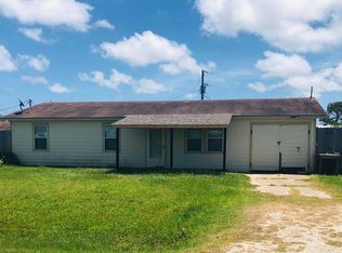 2655 W Monroe Ave, Port O Connor, TX 77982