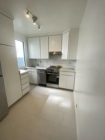 2560 Hyde St #3 — Photo 7