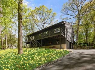 95 Longfellow Rd, Shelton, CT 06484