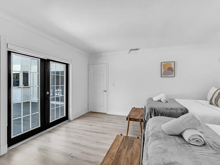 5012 Hayes St — Photo 11