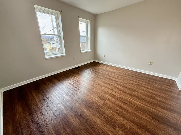 4th street apartments - Midland - 22 — Photo 13