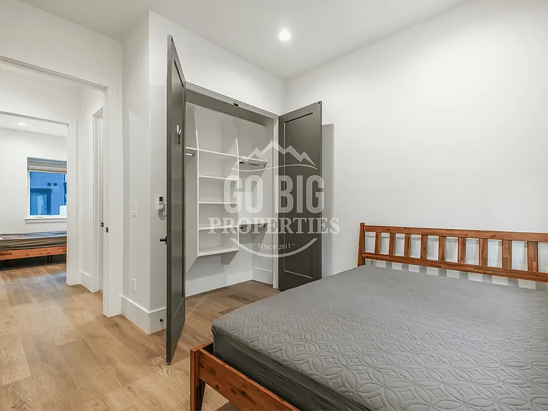 55190 Gallatin Rd — Photo 11