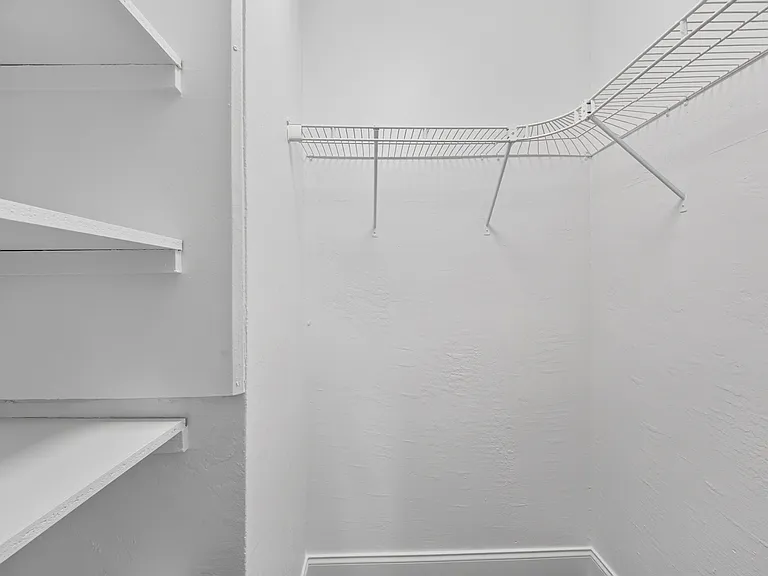 732 SE 15th St #1 — Photo 32