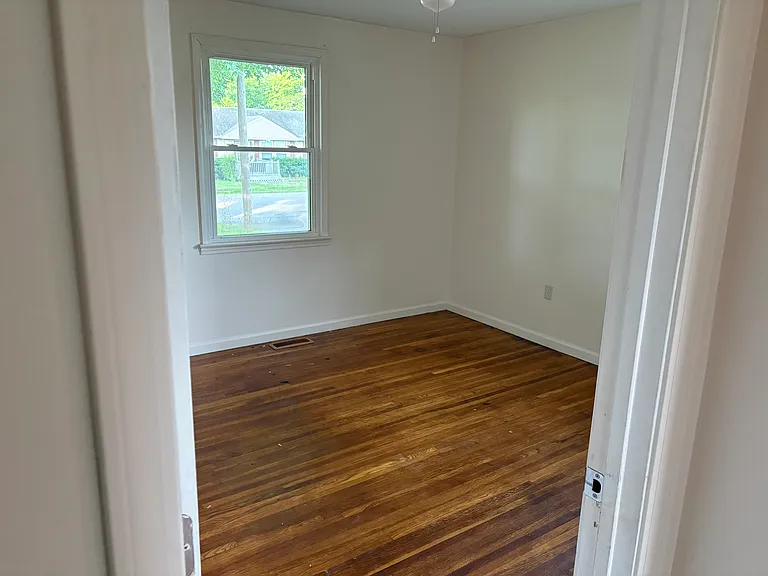 Lynnwood Way — Photo 10