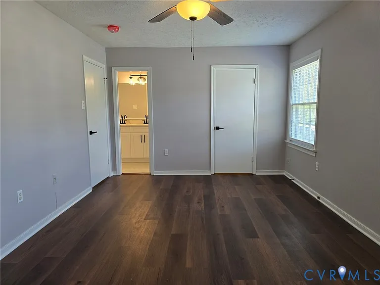 419 Airycrest Dr — Photo 22