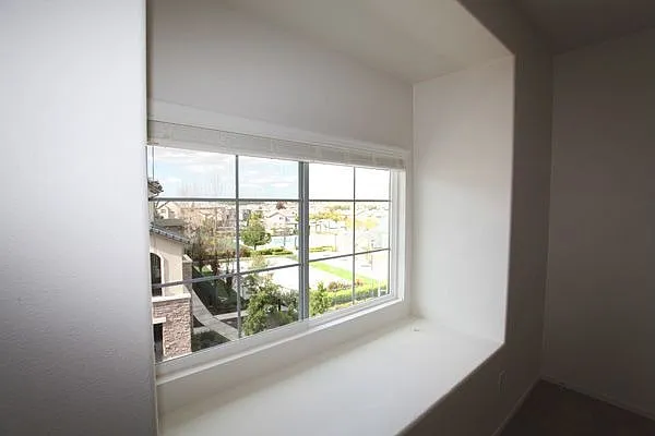 Designer niche in 2nd bed