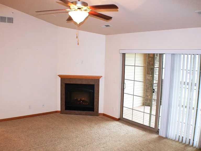 545 Pond View Drive — Photo 19
