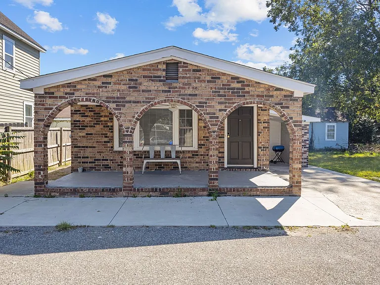 2023 Four Mile Ln — Photo 2