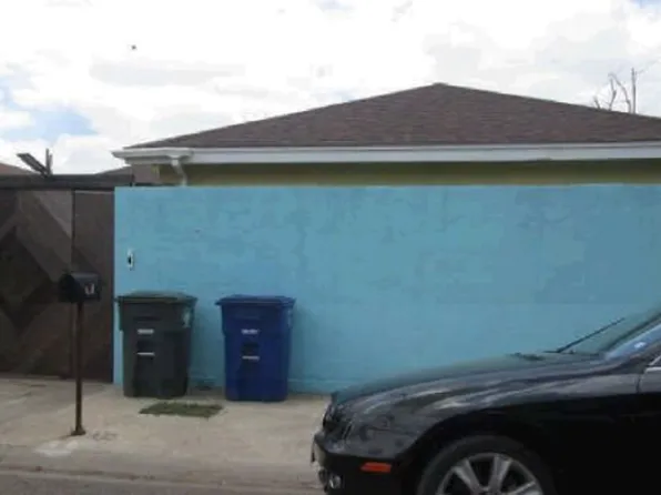 4304 Convent Ave, Laredo, TX 78041
