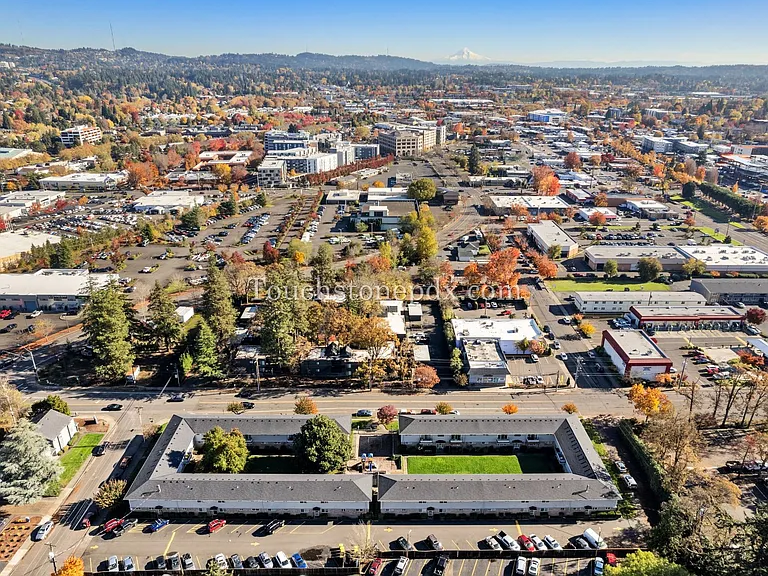 Beaverton Garden Court Apartments — Photo 19