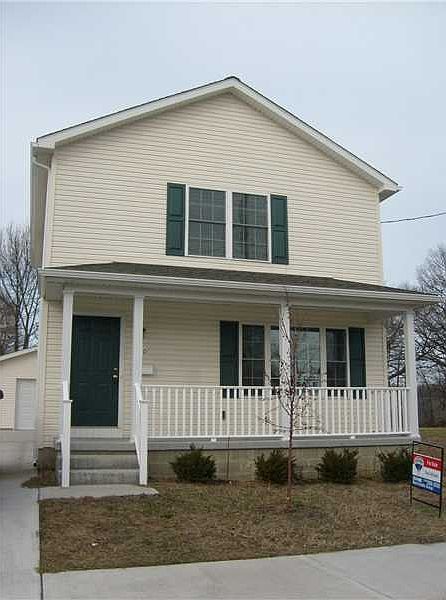 1st image of 240 E 22nd St