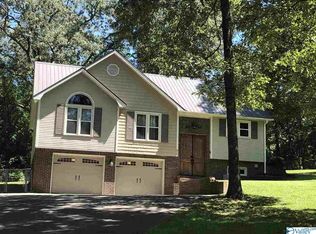 91 Sparks St, Trinity, AL 35673