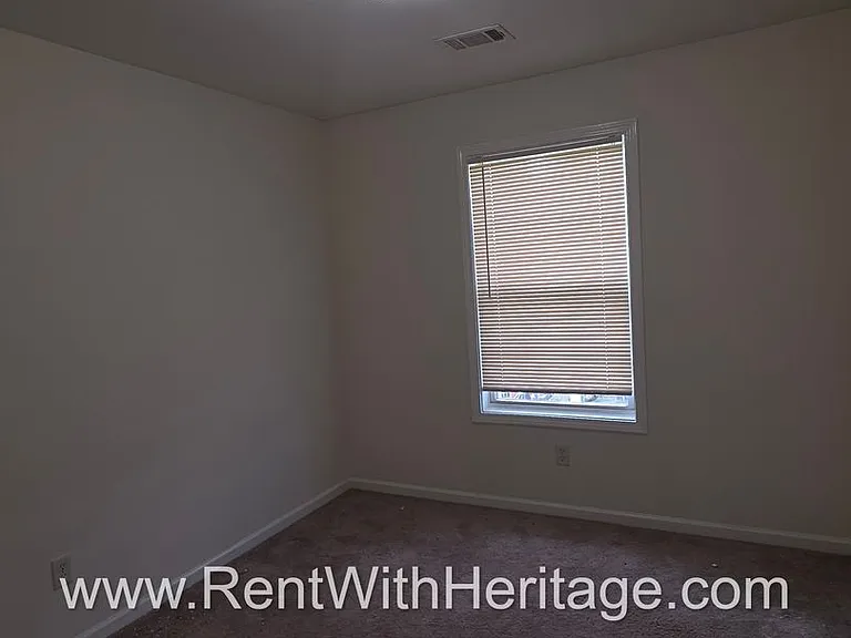 7712 Autry Cir #303 — Photo 29