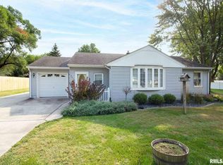 3020 54th St, Moline, IL 61265