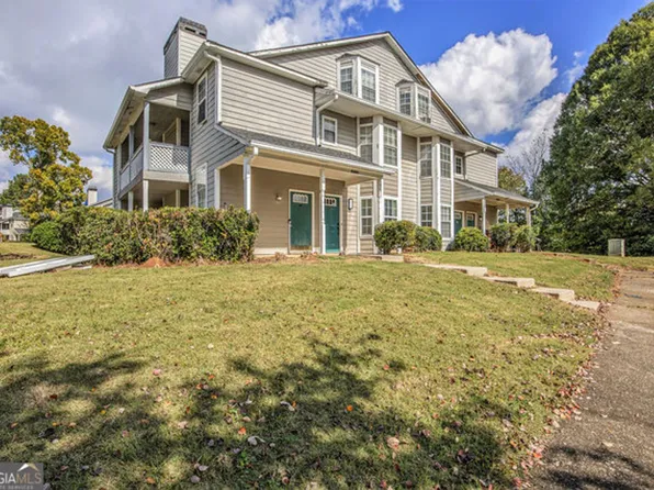 9432 Cypress Ln, Jonesboro, GA 30238