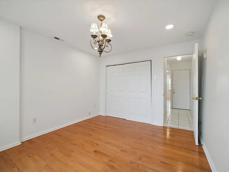 912 Snyder Ave #2 — Photo 8