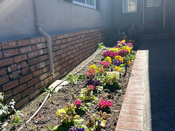 Entry walkway