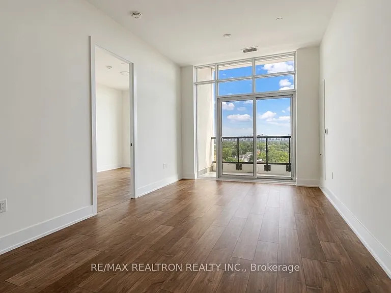 858 Dupont St #Penthouse 35 — Photo 10