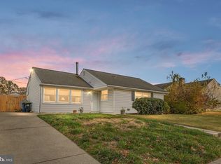 122 Rita Rd, New Castle, DE 19720