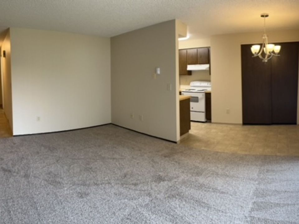 4060 22 N Willow Rd Spokane Valley WA Zillow