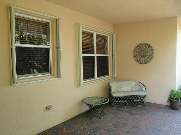 3rd image of 9682 SW Glenbrook Dr