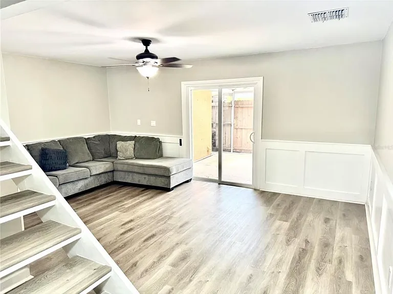 1884 Clearbrooke Dr — Photo 2