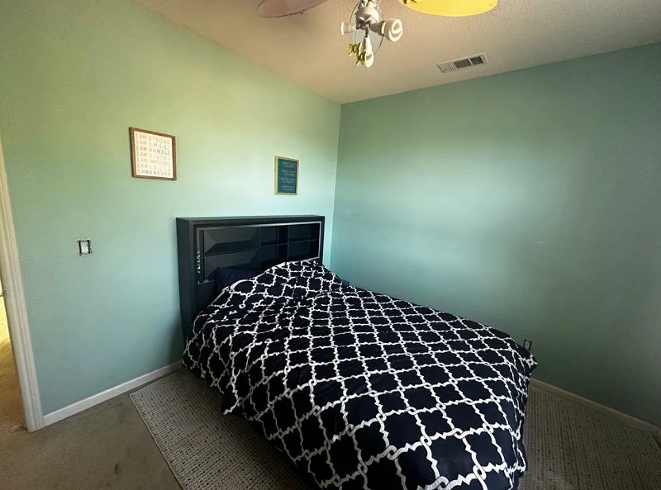 Great Meadow Ct, Brentwood — Photo 3