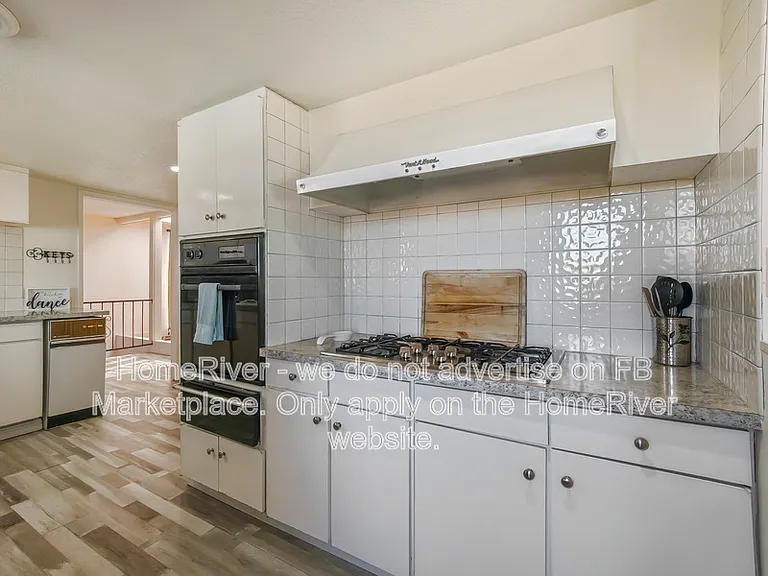 2691 Saratoga Ave — Photo 8