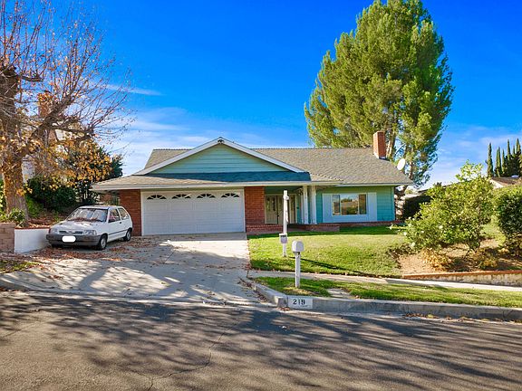 2nd image of 219 Venado Ave