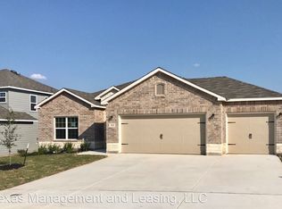 111 Fabarm Ln, New Braunfels, TX 78130
