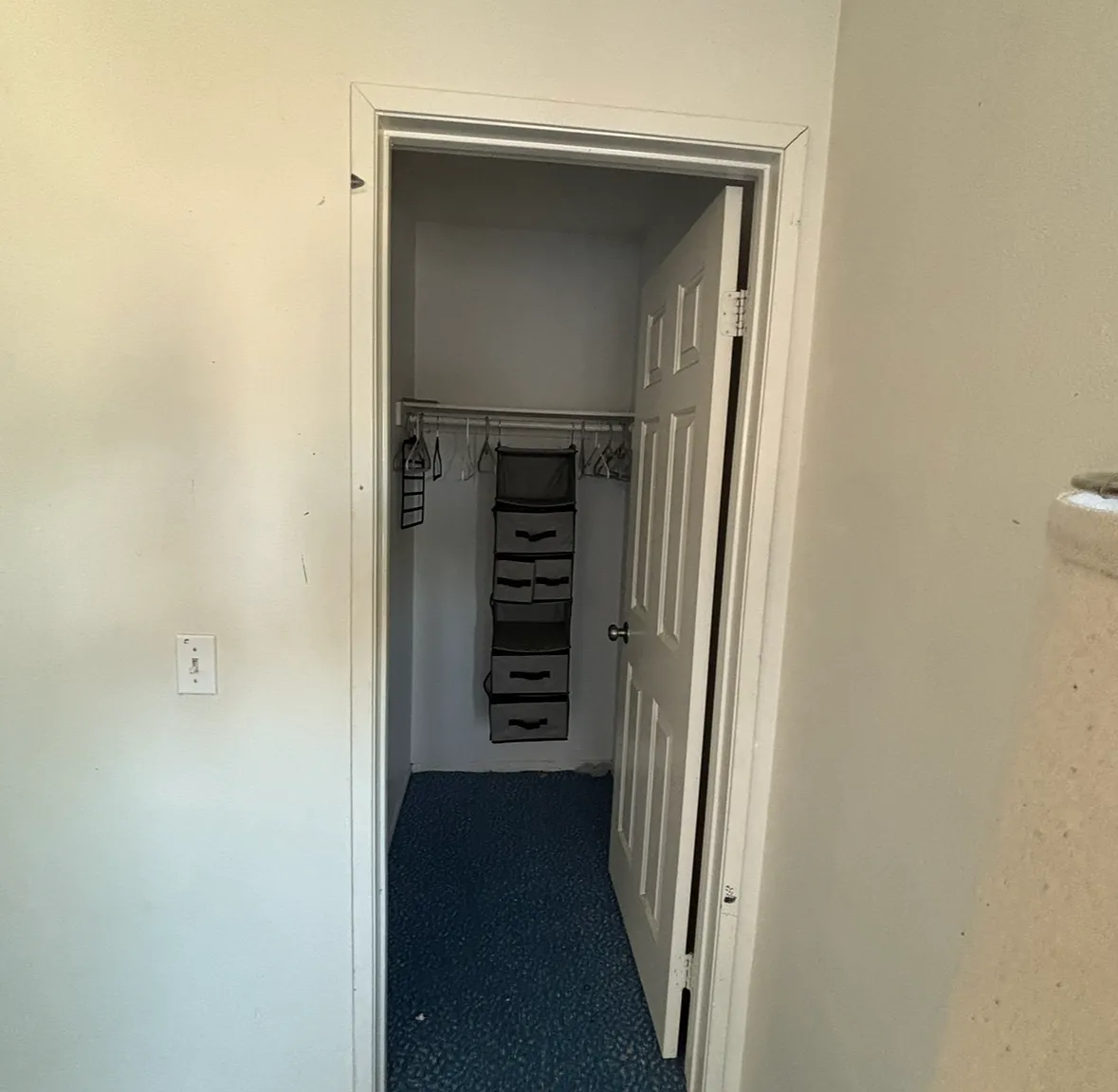 4 bed, 1842 sqft, $700 — Photo 2