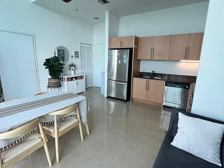 300 S Biscayne Blvd #4003 — Photo 3