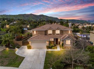 16171 Hillsmont Ln, Riverside, CA 92503