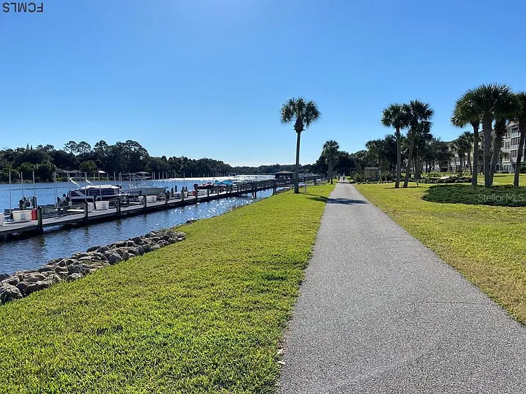 Intracoastal walking trail which connects provides walking access to restaurants in European Village as well as the Waterfront Park and Linear Park