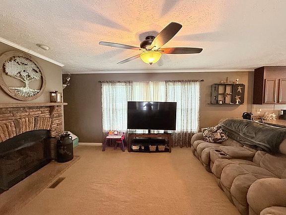 4th image of 111 Burleson Dr