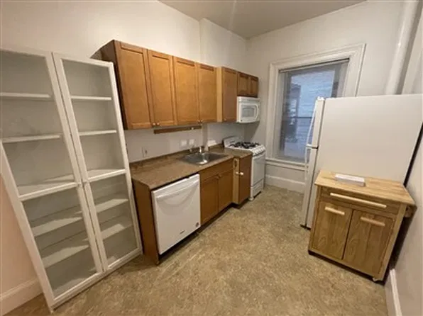 884 Massachusetts Ave, Cambridge, MA 02139