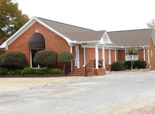 815 Riverbend Dr, Gadsden, AL 35901