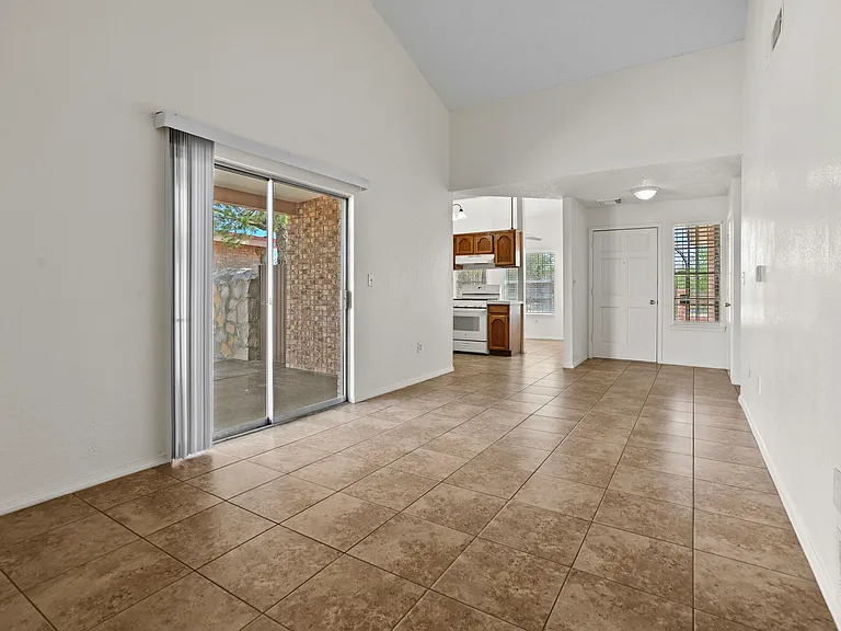 9321 Chantilly Dr — Photo 18