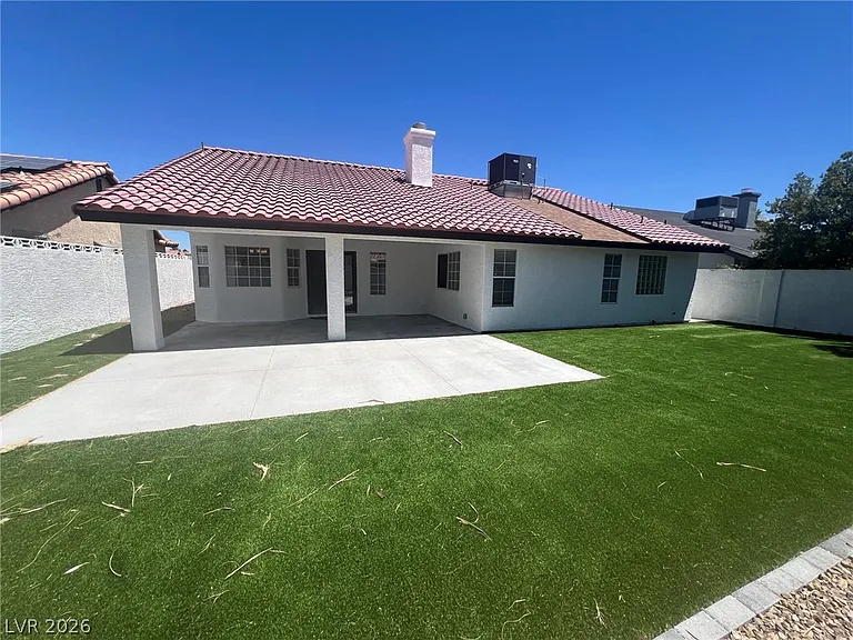 5645 W Katie Ave — Photo 30