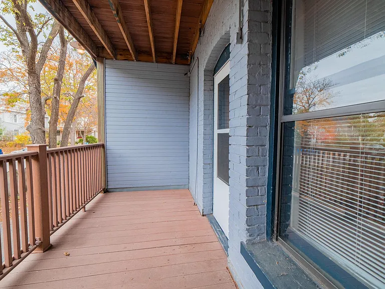 Dover Apartments — Photo 28
