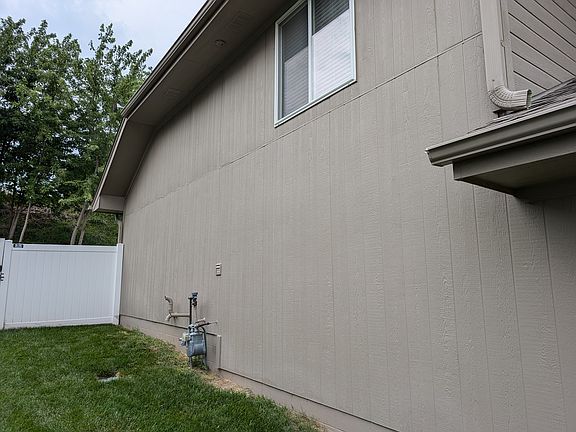 2nd image of 1008 Jacqueline Dr