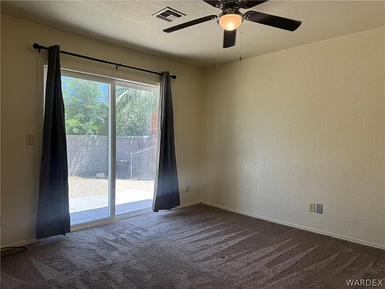 2460 Lakeside Dr #2 — Photo 8