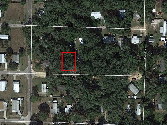 2nd image of 6905 NE 5th Pl