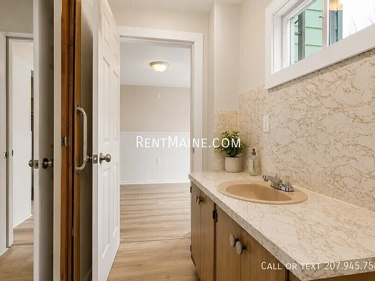 38 Jefferson St #1 — Photo 21
