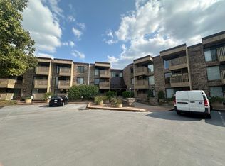 9400 Old Cedar Ave S APT 213, Bloomington, MN 55425