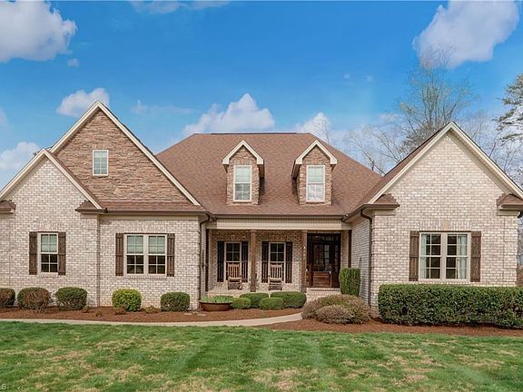 5th image of 8105 Rogers Ct